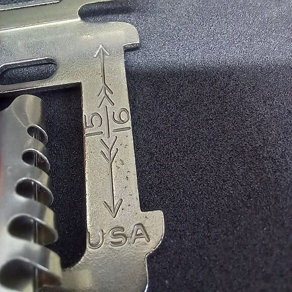 Greist Low Shank Bias Binder Foot with Position Adjustment-15/16-USA Made-Vtg - Picture 7 of 7